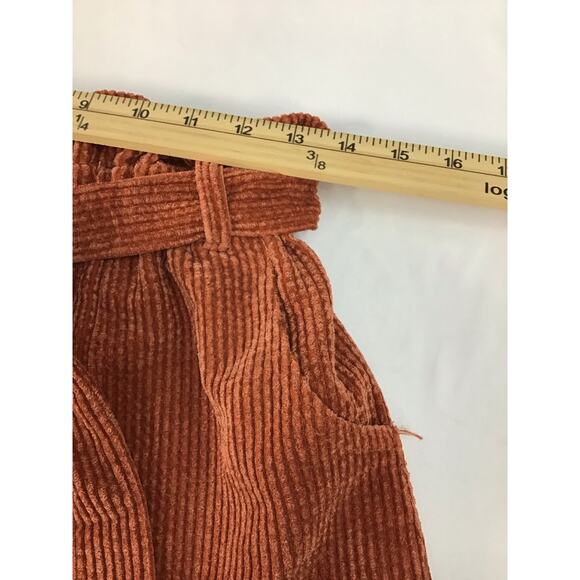 She t Sky  Women's Button Up Corduroy Shorts with Belt, Ruffle Waist Pockets M - Picture 4 of 8